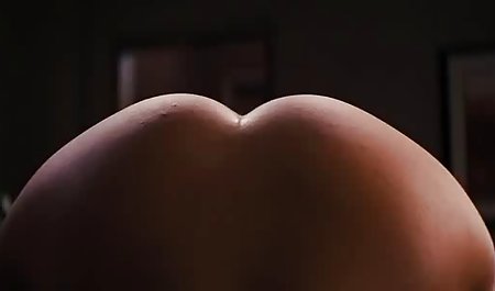 مدل Glamour توپ های شما را تخلیه كانال هاي سكسي می کند